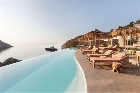 Magical Views and Luxury Living: Mykonos' Panorama Suites